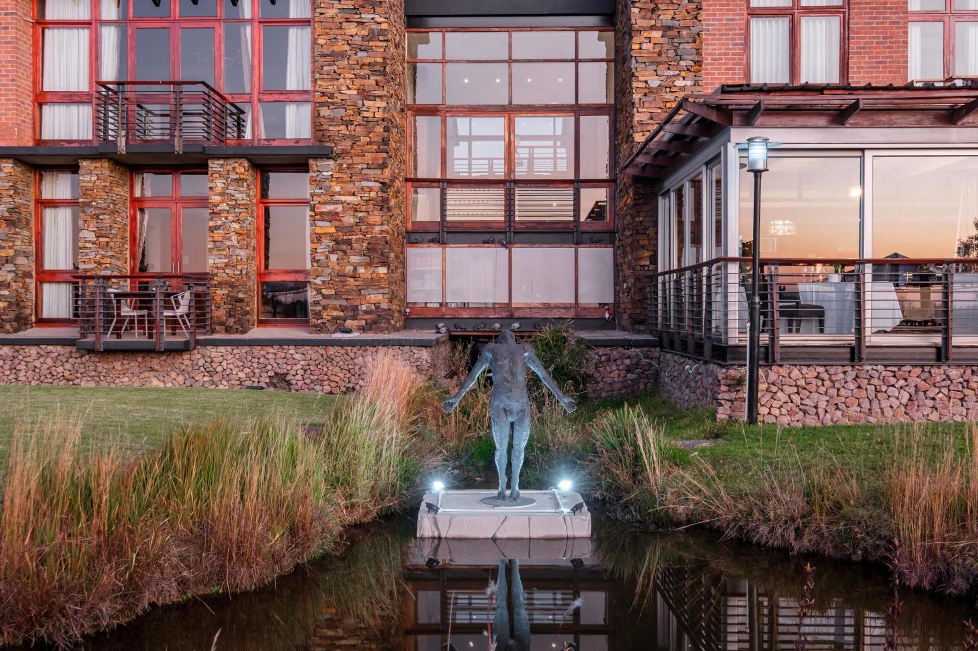 Riboville Boutique Hotel And Restaurant Midrand Εξωτερικό φωτογραφία