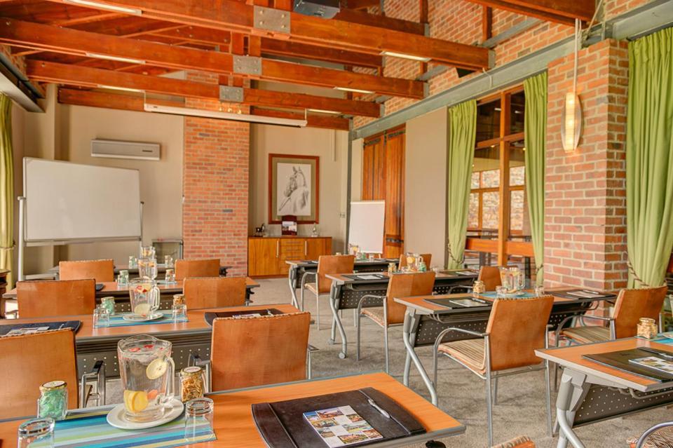 Riboville Boutique Hotel And Restaurant Midrand Εξωτερικό φωτογραφία